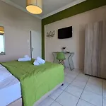 Daire Kiki'S Seaview House