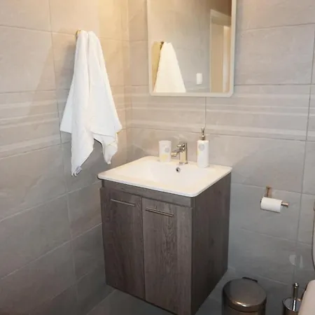 Kikis House 아파트 리메나스