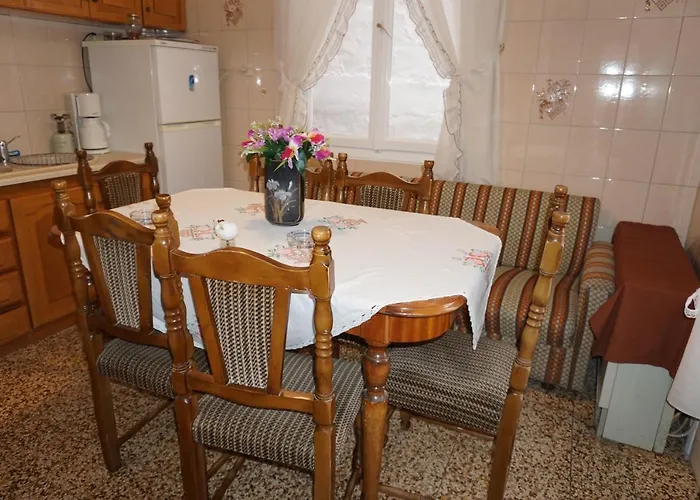 Kiki'S Seaview House Apartman Liménasz